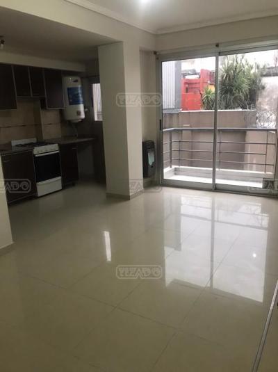 Departamento 2 dormitorios en alquiler en Villa Luro, Ciudad de Buenos Aires