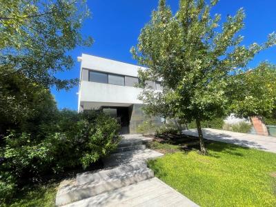 Casa 3 dormitorios en venta en Nordelta, Tigre