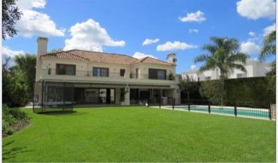 Casa 6 dormitorios en alquiler en General Pacheco, Tigre