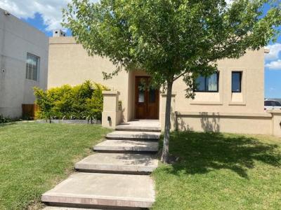 Casa 3 dormitorios en venta en Nordelta, Tigre