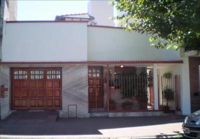 Casa 4 dormitorios en venta en Avellaneda