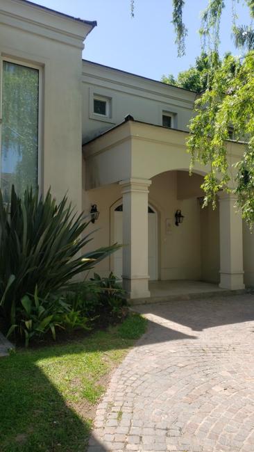 Casa 4 dormitorios en alquiler temporario en Haras La Pradera, Pilar