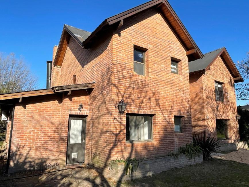 Casa 4 dormitorios en alquiler en Santa Barbara, Tigre