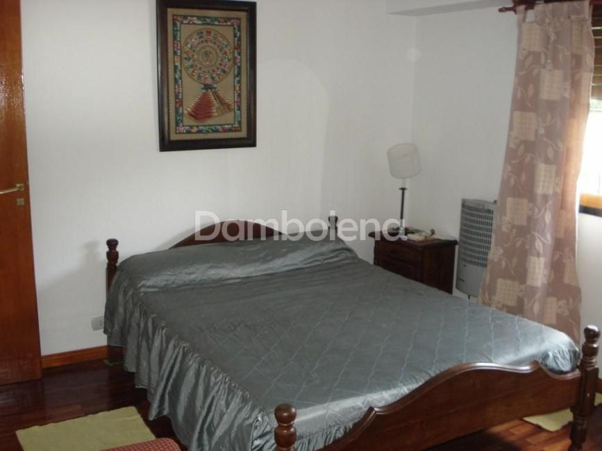 Casa 4 dormitorios en venta en San Antonio De Padua, Merlo