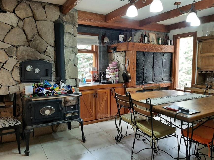 Casa 4 dormitorios en venta en La Colina, Bariloche