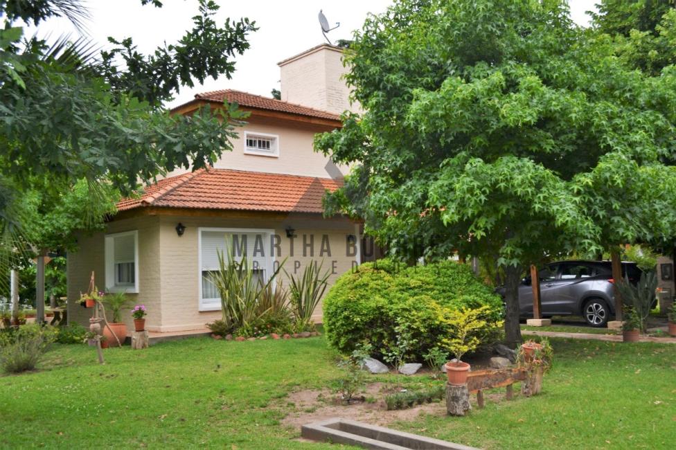 Casa en venta en Larena CC, Pilar