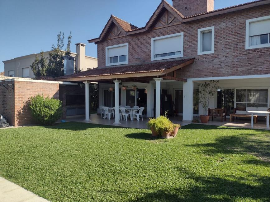 Casa en venta en Villa Olivos, Pilar