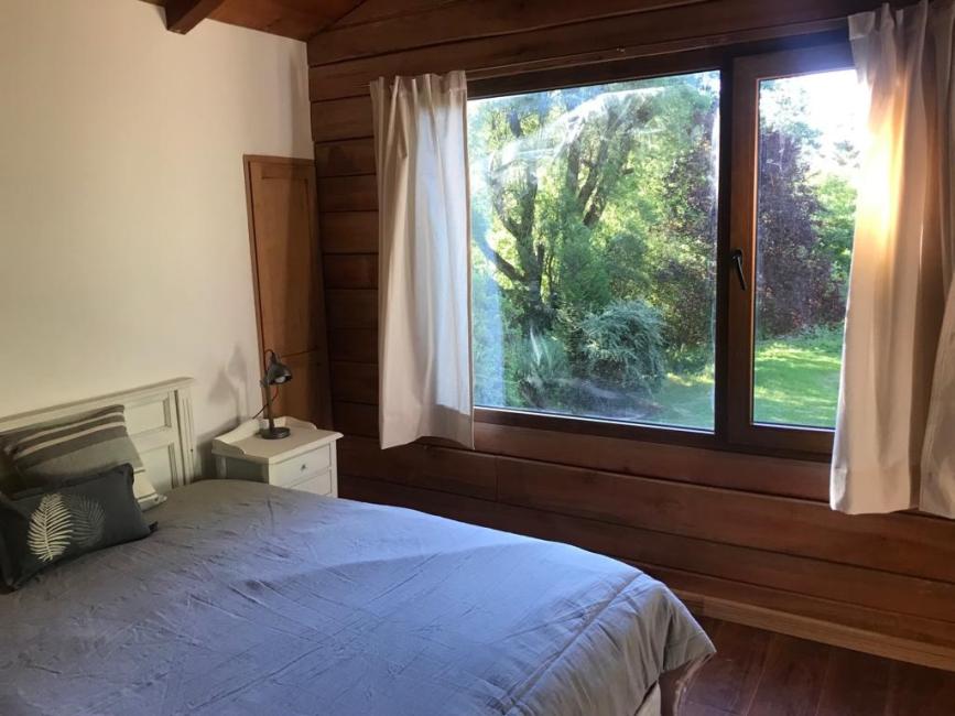 Casa 4 dormitorios en alquiler temporario en Sigrand, San Martin de los Andes