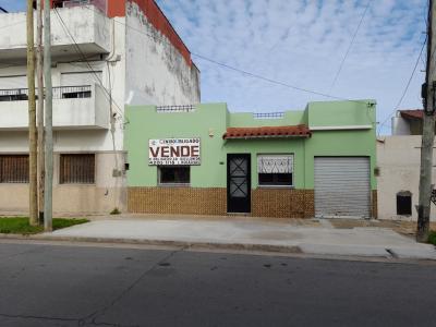 Casa 2 dormitorios en venta en Sarandi, Avellaneda