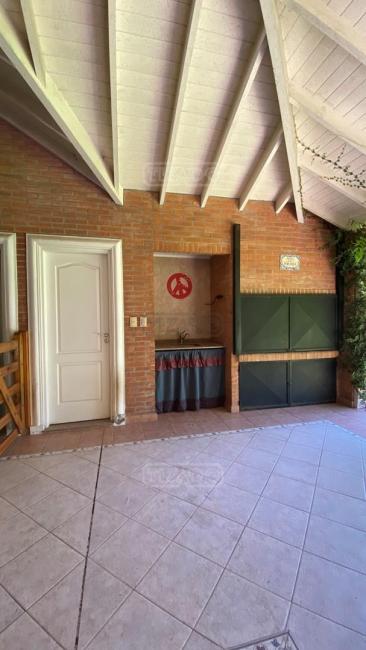 Casa en alquiler en San Patricio, Moreno