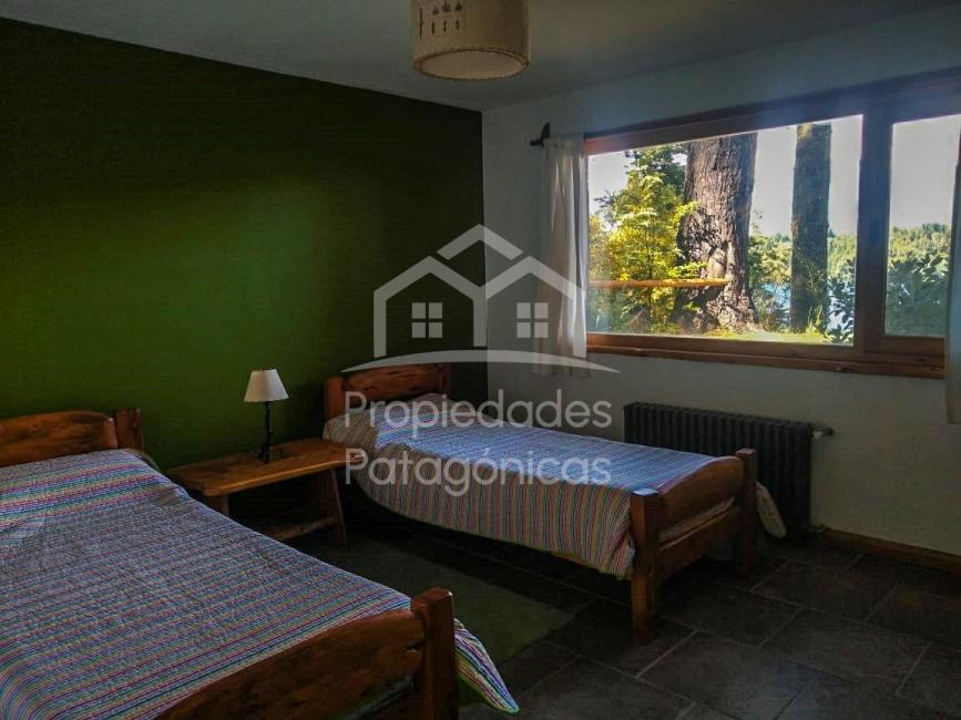 Casa 3 dormitorios en alquiler temporario en Peninsula San Pedro, Bariloche