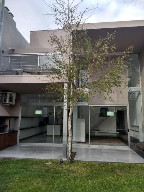 Casa en venta en Martinez, San Isidro