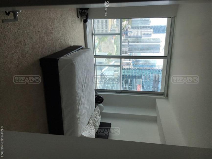 Departamento 1 dormitorios en venta en Miami