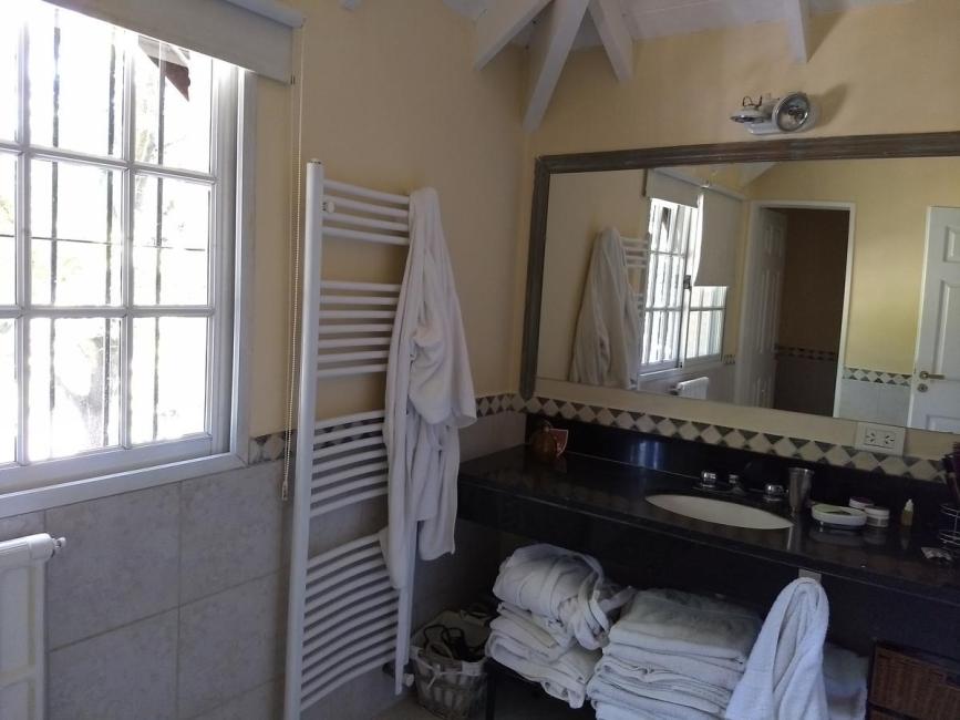 Casa 5 dormitorios en venta en La Horqueta, San Isidro