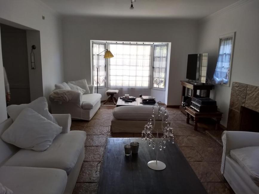 Casa 5 dormitorios en venta en La Horqueta, San Isidro