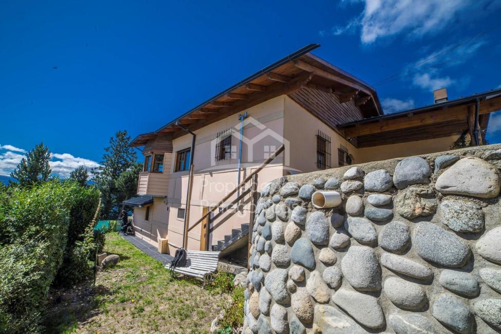Casa 4 dormitorios en venta en Las Victorias, Bariloche