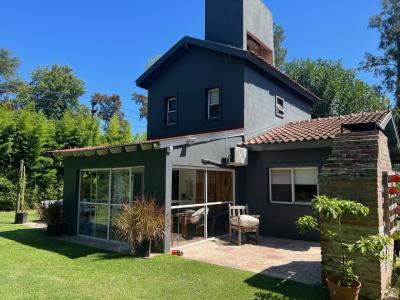 Casa en venta en La Campiña, Pilar