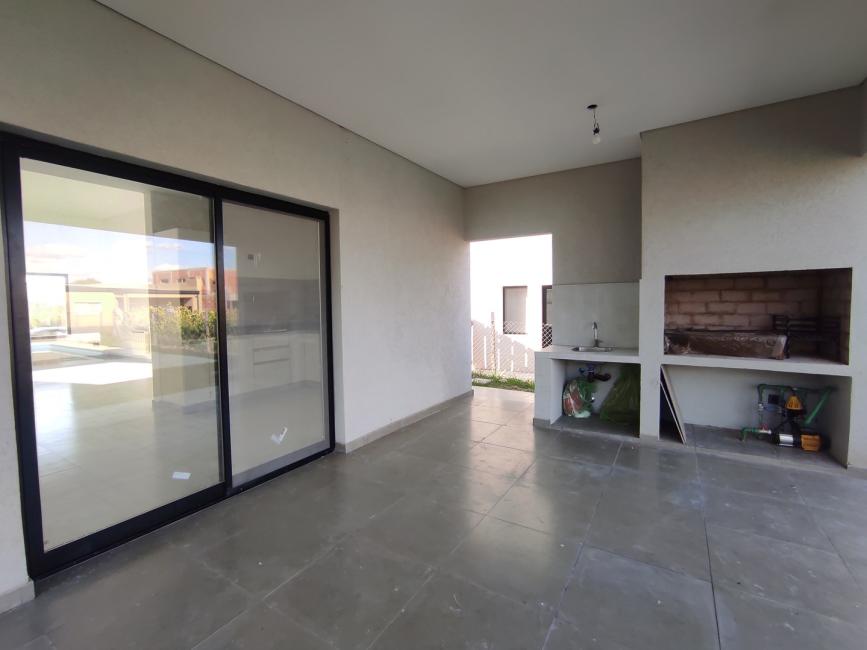 Casa en venta en Santa Elena, Pilar del Este