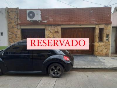 Casa 1 dormitorios en alquiler en Lanus Este, Lanus