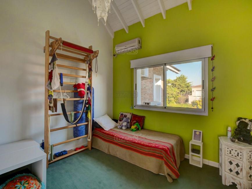 Casa 3 dormitorios en venta en Greenlands, San Isidro