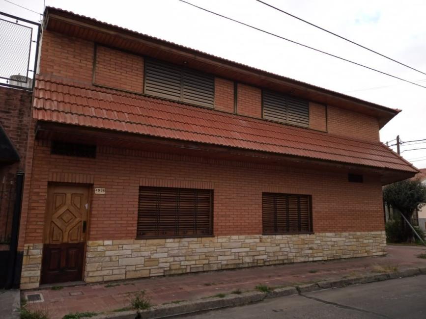 Casa 3 dormitorios en venta en Villa Dominico, Avellaneda