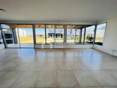 Casa 3 dormitorios en alquiler en Nordelta, Tigre