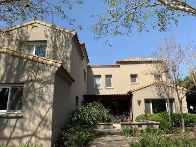 Casa 5 dormitorios en alquiler temporario en Santa Barbara, Tigre