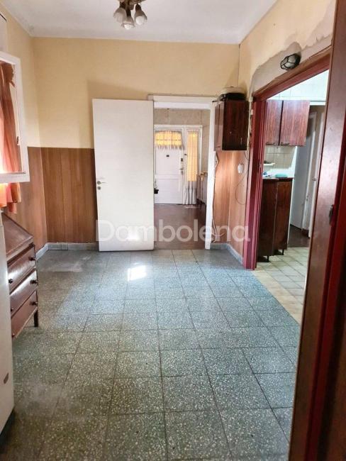 Casa 4 dormitorios en venta en Villa Sarmiento, Moron