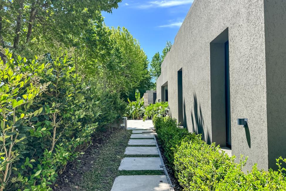 Casa 5 dormitorios en alquiler en Rincon de Milberg, Tigre