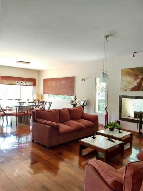 Casa 4 dormitorios en venta en La Peregrina, Pilar