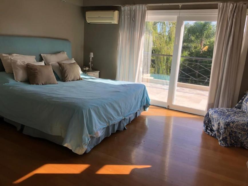 Casa 5 dormitorios en venta en La Legua, Pilar