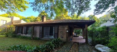 Casa 4 dormitorios en alquiler temporario en CUBA Villa de Mayo, Malvinas Argentinas