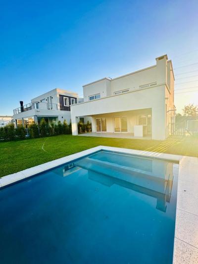 Casa 3 dormitorios en venta en Nordelta, Tigre