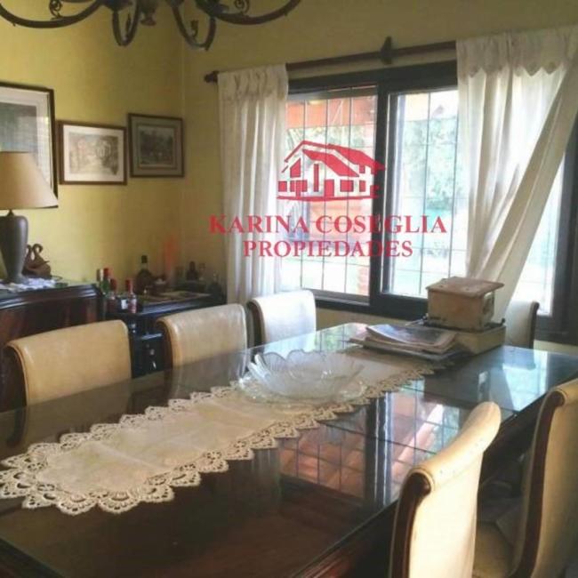 Casa 6 dormitorios en venta en Bella Vista, San Miguel