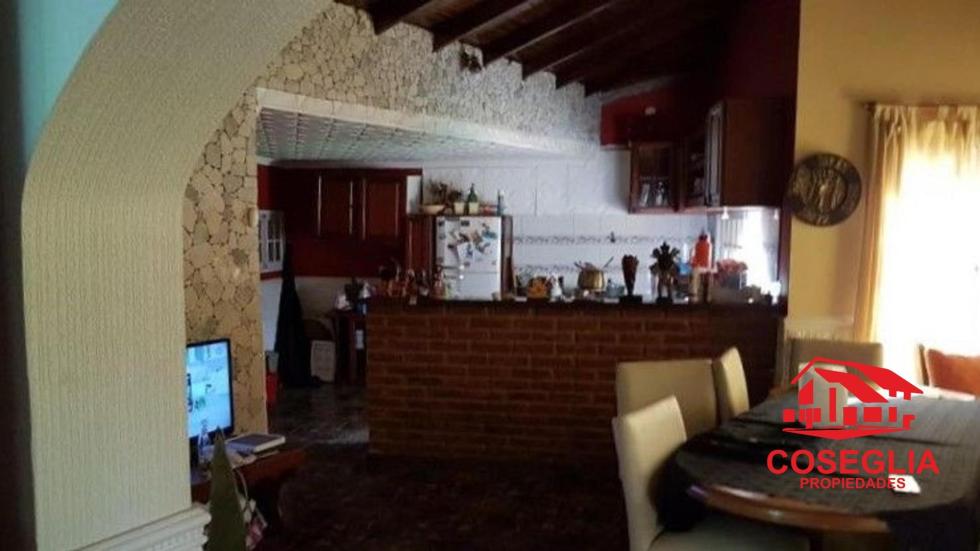Casa 4 dormitorios en venta en Muñiz, San Miguel