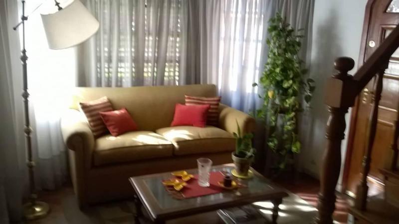 Casa 5 dormitorios en venta en Castelar, Moron