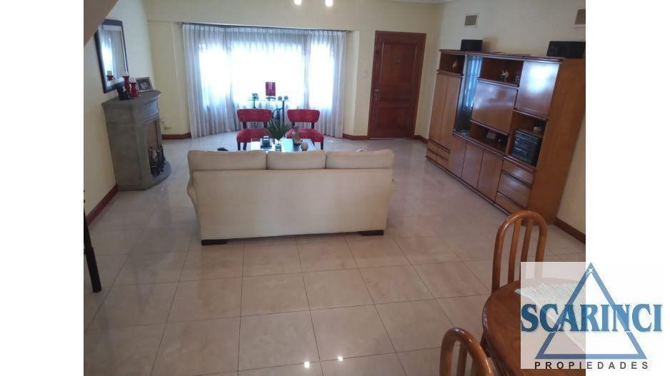 Casa 4 dormitorios en venta en Saenz Peña, Tres de Febrero