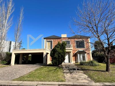 Casa 4 dormitorios en venta en Villanueva, Tigre
