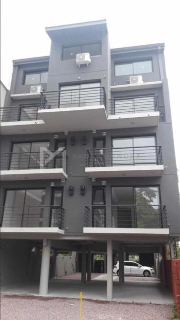 Departamento 1 dormitorios en venta en Tigre