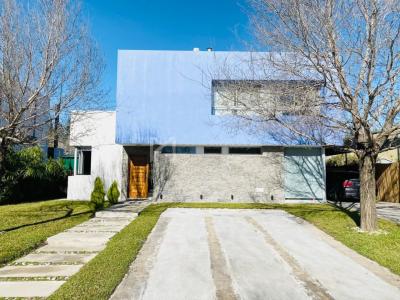 Casa 3 dormitorios en venta en General Pacheco, Tigre