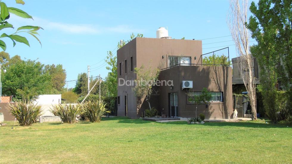 Casa 2 dormitorios en venta en Francisco Álvarez, Moreno