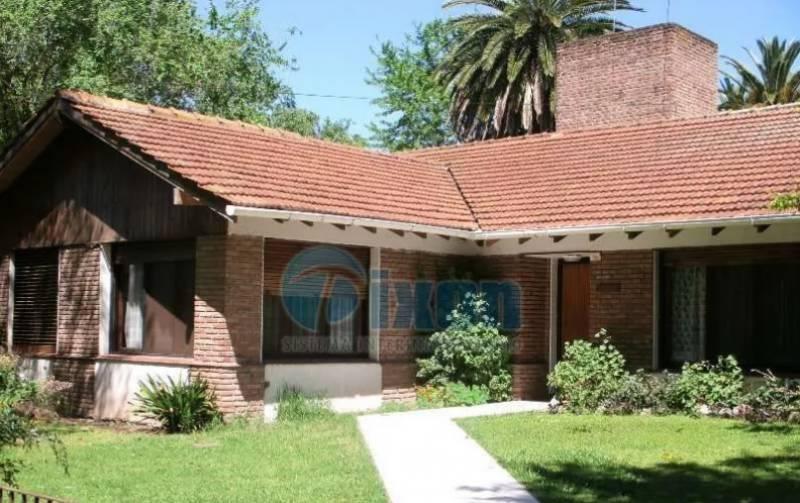 Casa 5 dormitorios en venta en San Isidro