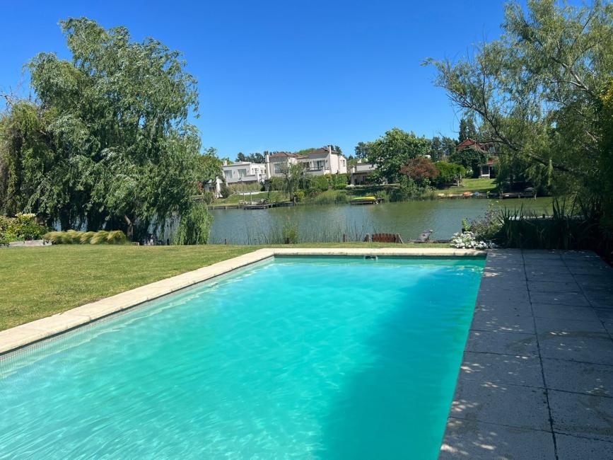 Casa 4 dormitorios en alquiler temporario en Santa Barbara, Tigre