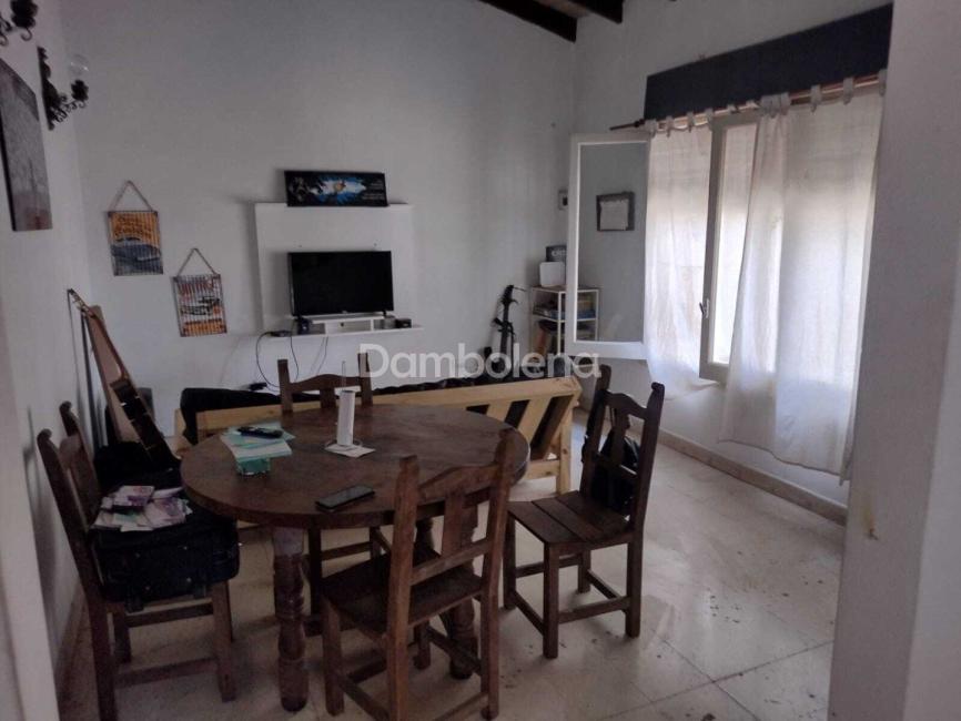 Casa 1 dormitorios en venta en Paso del Rey, Moreno