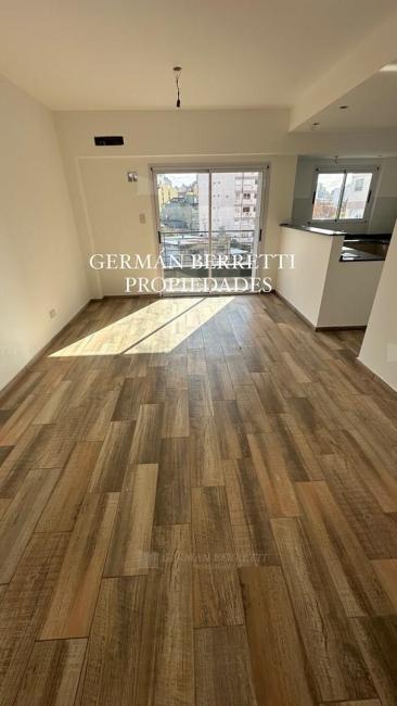 Departamento 1 dormitorios en venta en Lanus Este, Lanus