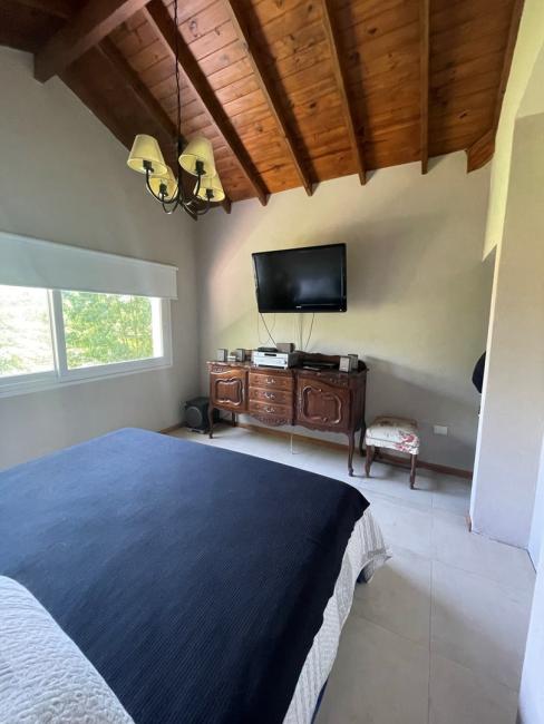 Casa 4 dormitorios en alquiler en Manzanares, Pilar