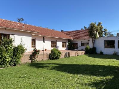 Casa 4 dormitorios en venta en Mar Del Plata, General Pueyrredon