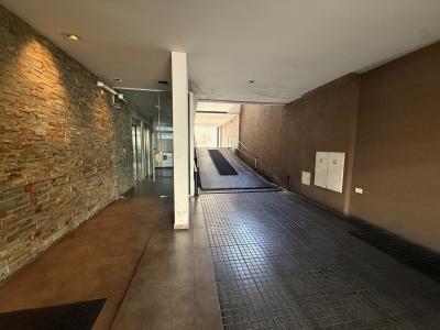 Cochera en venta en La Plata, La Plata