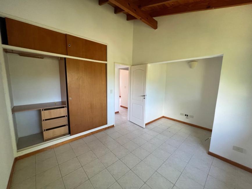 Casa 4 dormitorios en venta en Los Pilares, Pilar