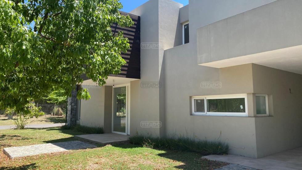 Casa 3 dormitorios en venta en Santa Ana, Moreno